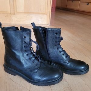 Mudd Combat style boots, Kohl's, Size 9